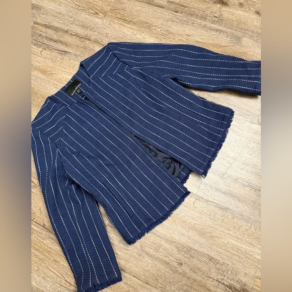 Banana Republic • Collarless Blazer Striped Jacket - Picture 4 of 9